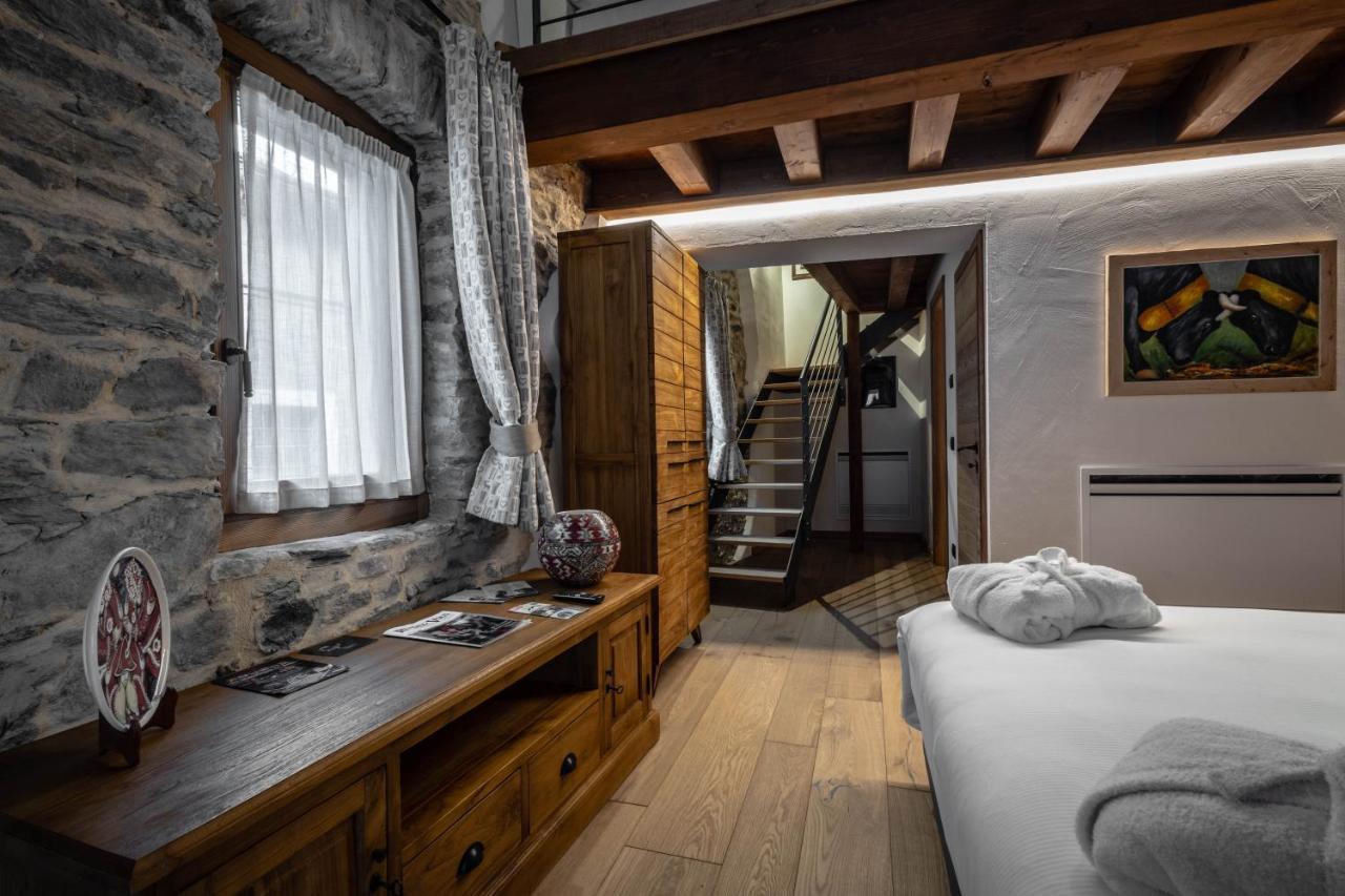 Les Plaisirs D'Antan Hotel Jovencan Екстериор снимка