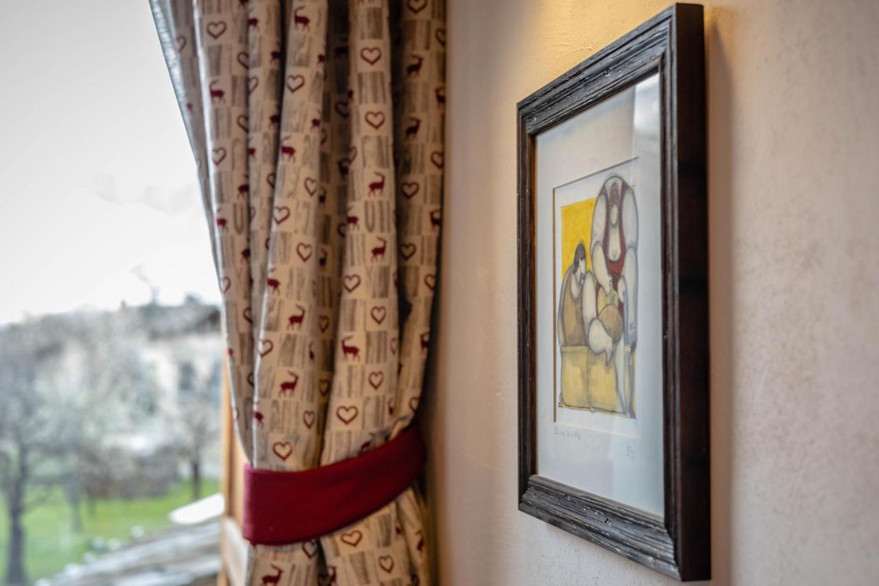 Les Plaisirs D'Antan Hotel Jovencan Екстериор снимка