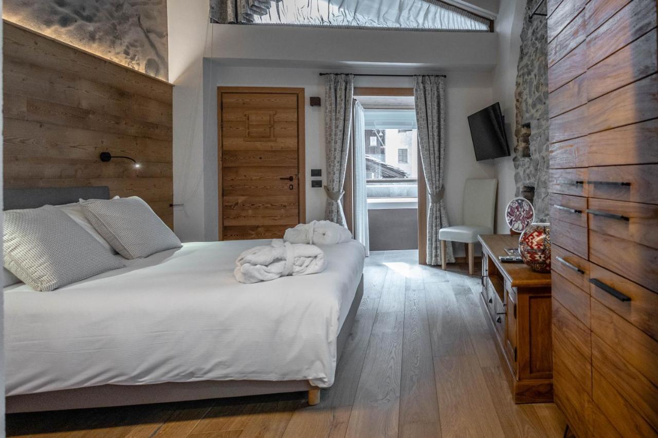 Les Plaisirs D'Antan Hotel Jovencan Екстериор снимка