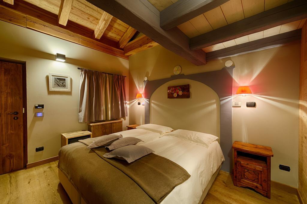 Les Plaisirs D'Antan Hotel Jovencan Екстериор снимка